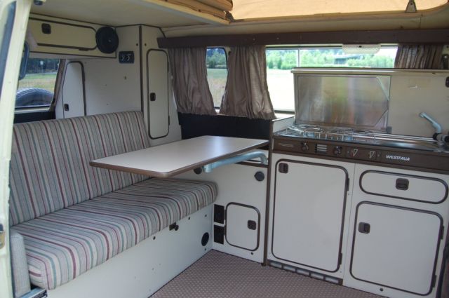 1982 Volkswagen Bus/Vanagon Van Camper