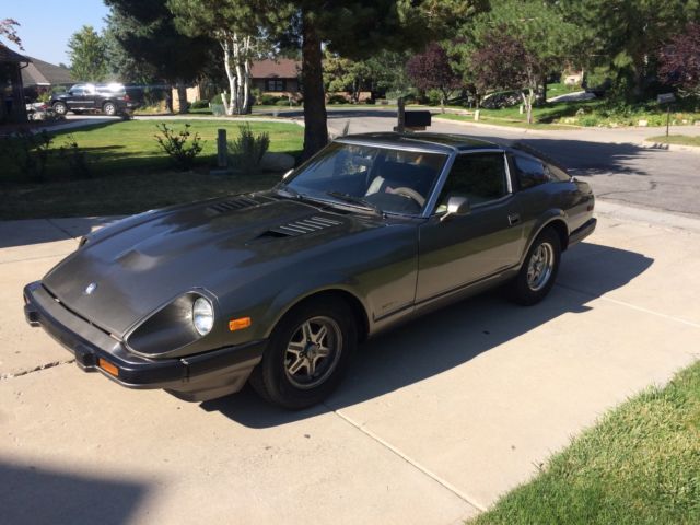1983 Gray Nissan 280ZX Hatchback