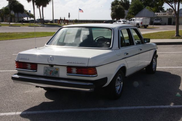 1983 White Mercedes-Benz 300-Series Sedan
