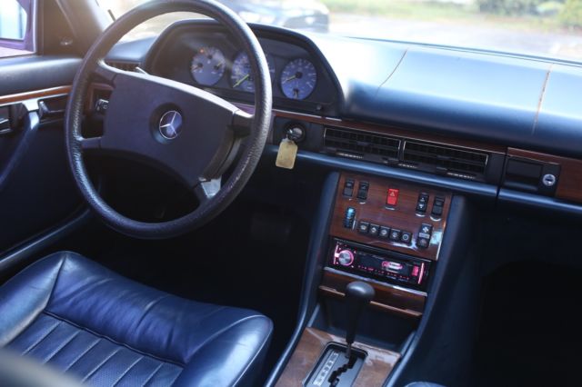 1983 Silver Mercedes-Benz 300-Series Sedan