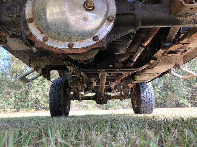 1983 Silver GMC Sierra 1500 truck