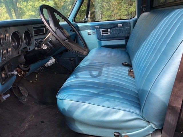 1983 Silver GMC Sierra 1500 truck