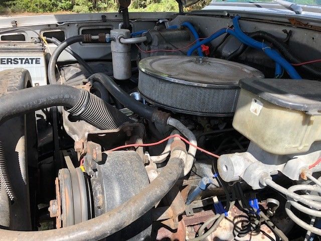 1983 Silver GMC Sierra 1500 truck