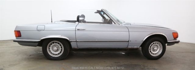 1983 Silver Mercedes-Benz 200-Series