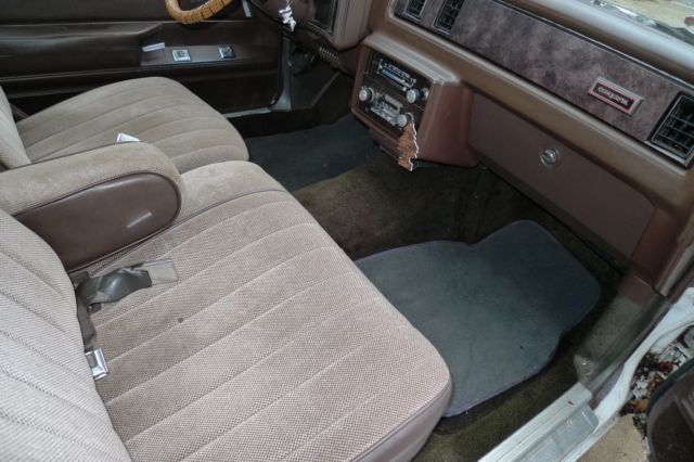 1983 White Chevrolet El Camino Standard Cab Pickup