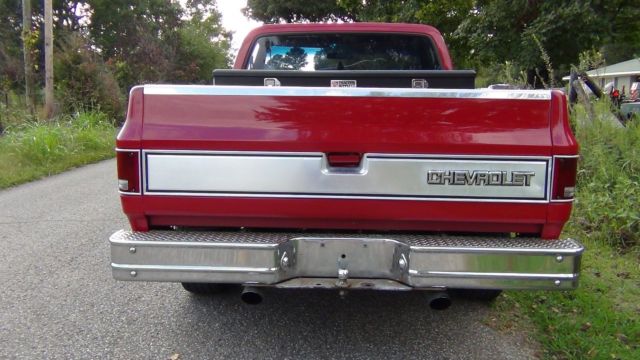 1983 Red Chevrolet C/K Pickup 1500 Standard Cab Pickup