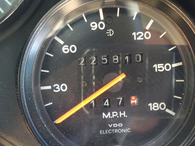 1983 White Porsche 911 Coupe