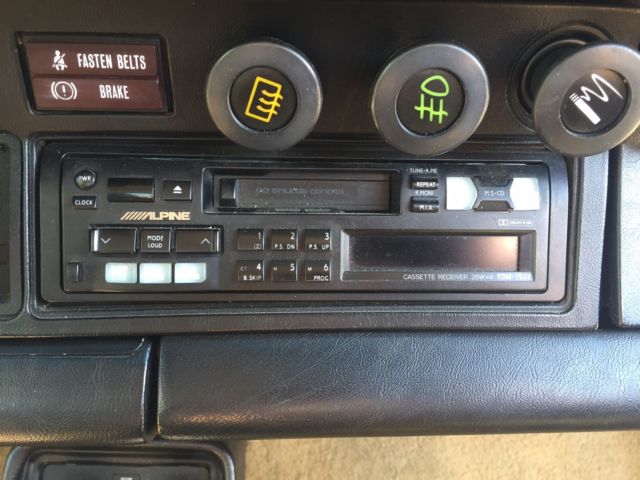 1983 White Porsche 911 Coupe