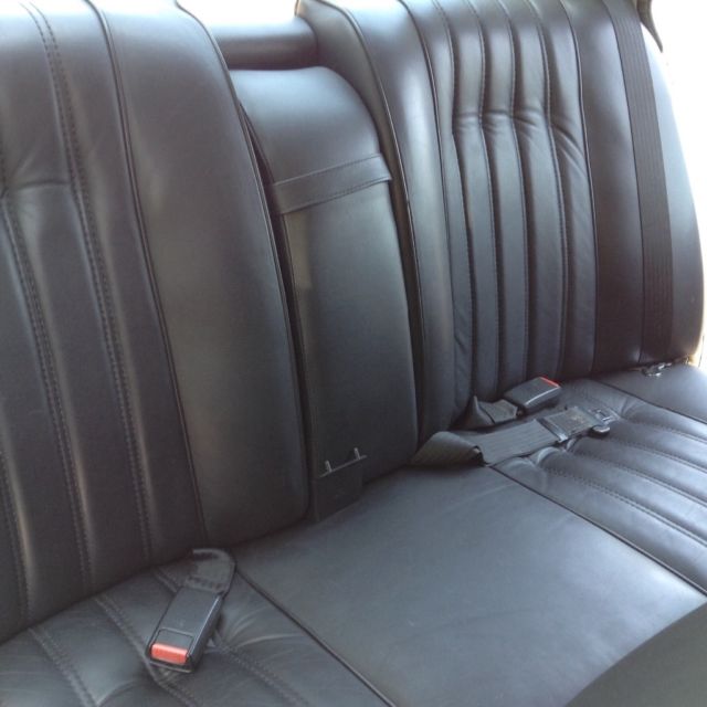 1983 White BMW 5-Series Sedan