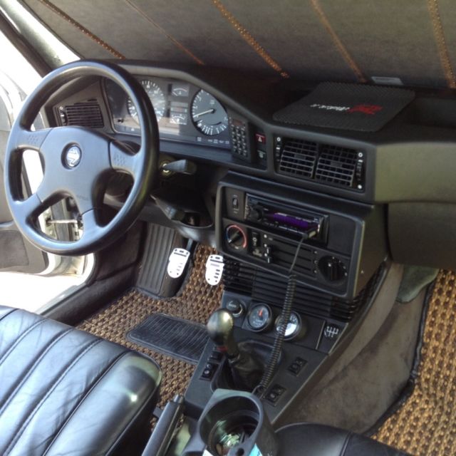 1983 White BMW 5-Series Sedan