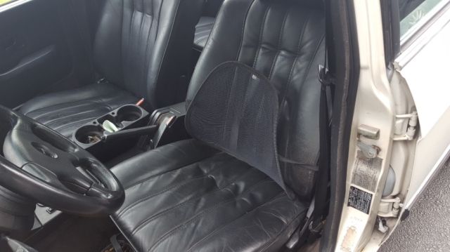 1983 White BMW 5-Series Sedan