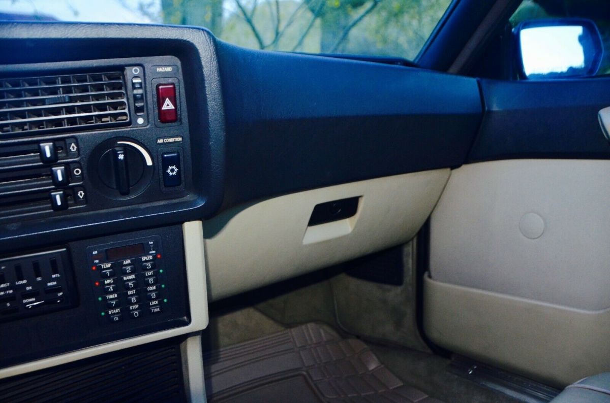 1983 Bronzitbeig Metallic BMW 6-Series Coupe