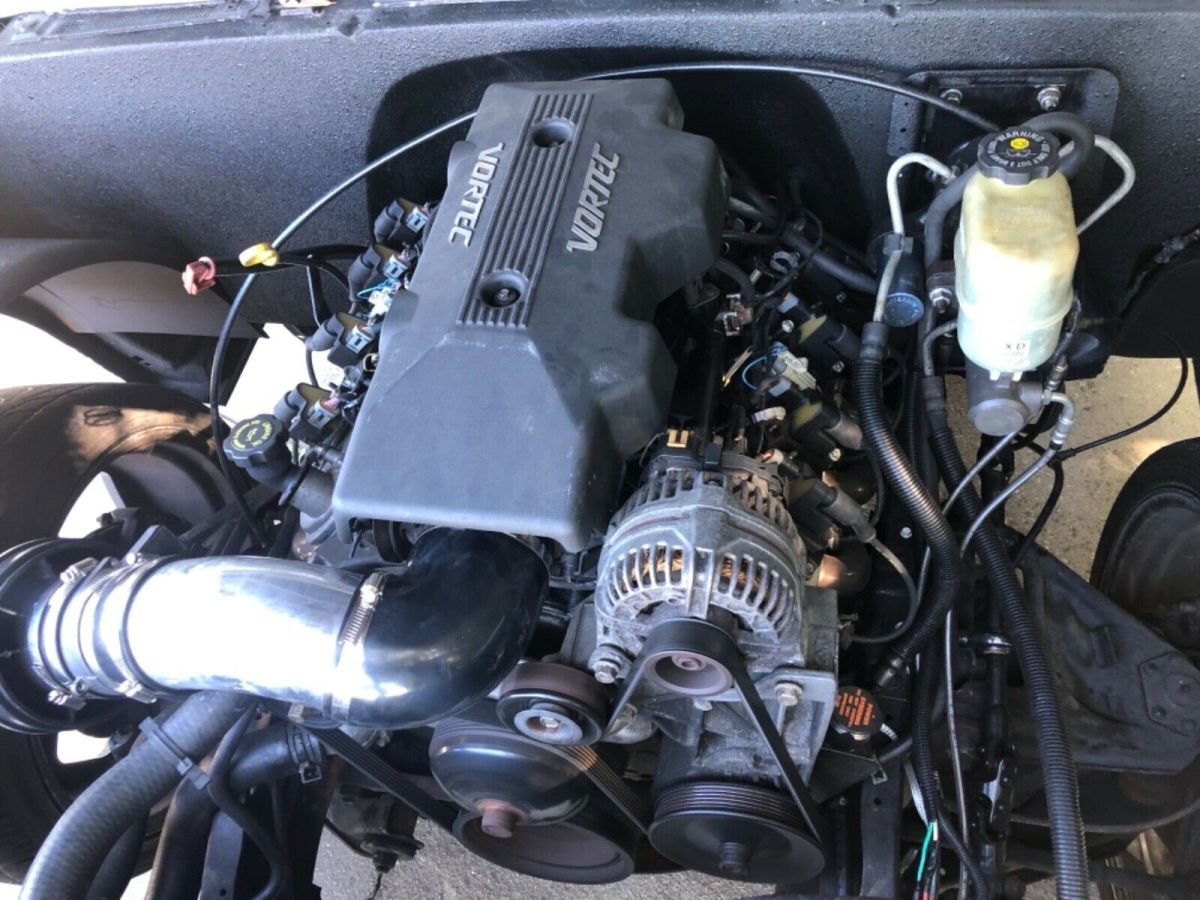 1983 White Chevrolet C-10 Standard Cab Pickup