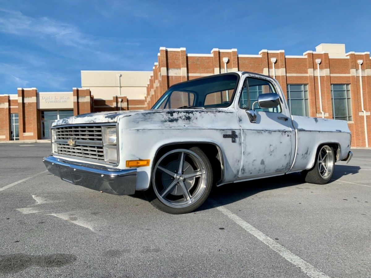 1983 White Chevrolet C-10 Standard Cab Pickup