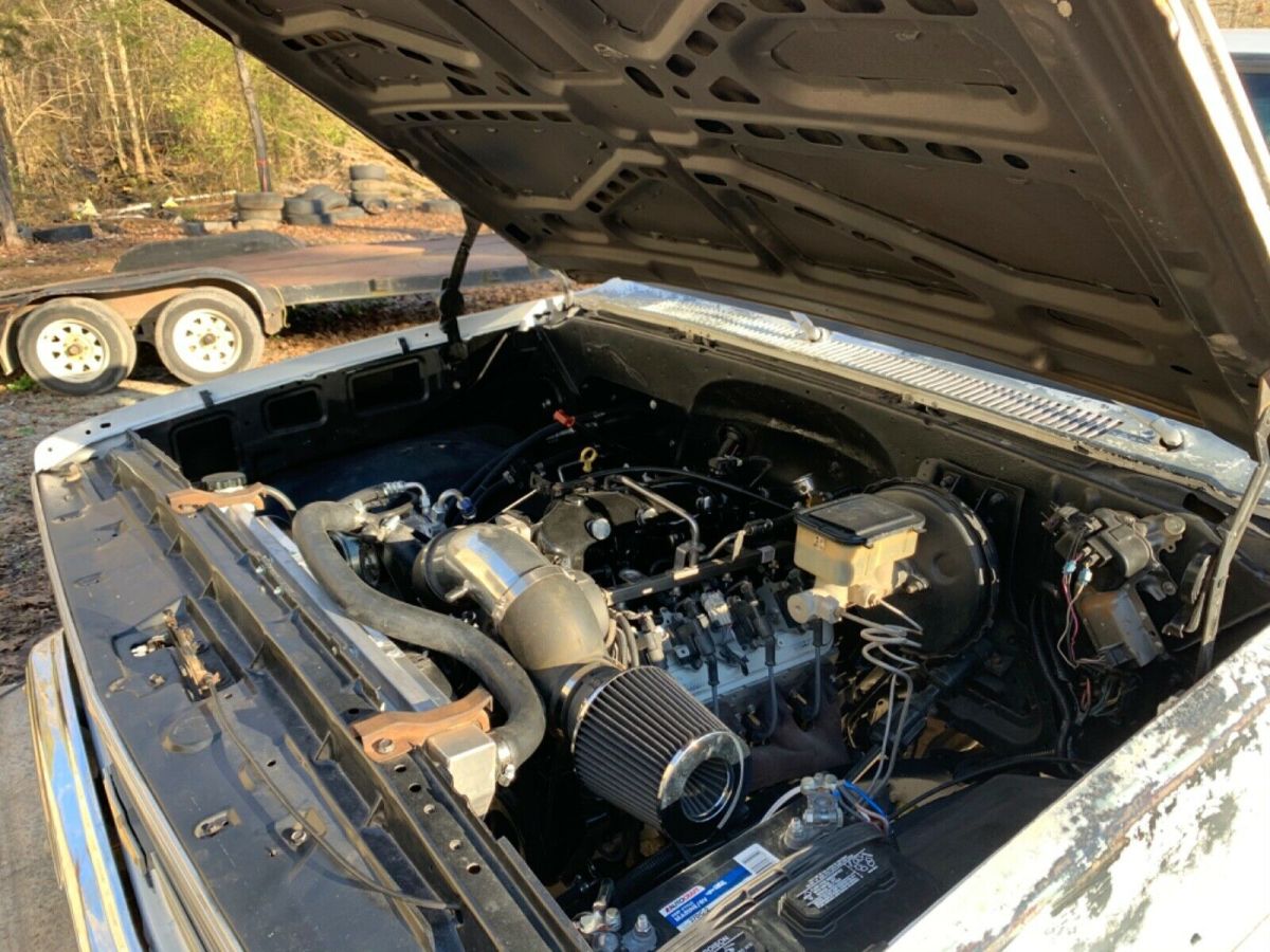 1983 White Chevrolet C-10 Standard Cab Pickup