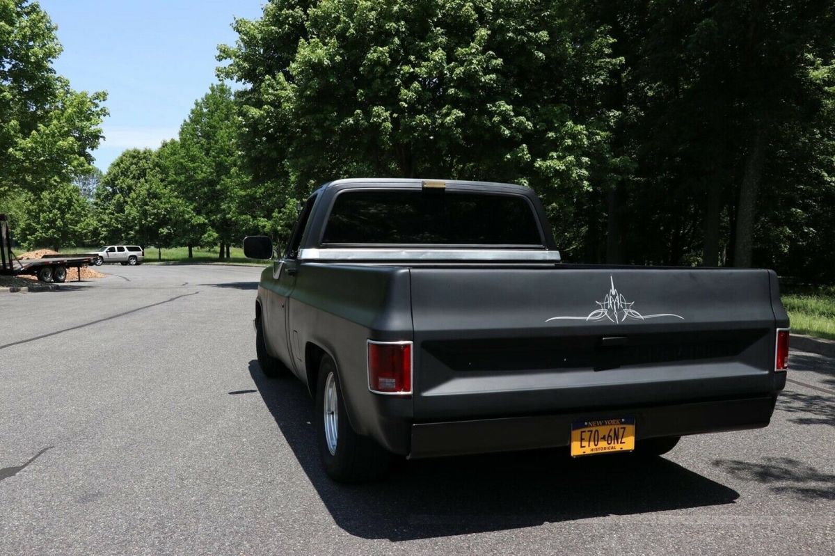 1983 Black Chevrolet C10 Pickup