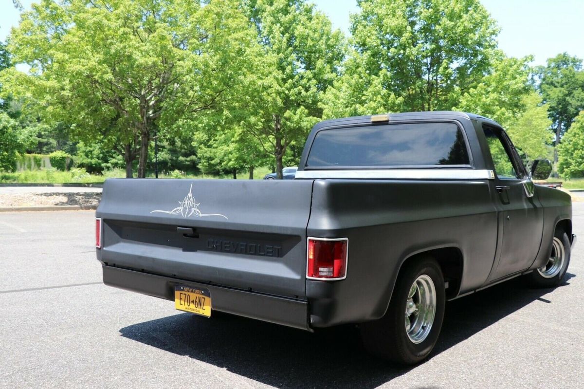 1983 Black Chevrolet C10 Pickup