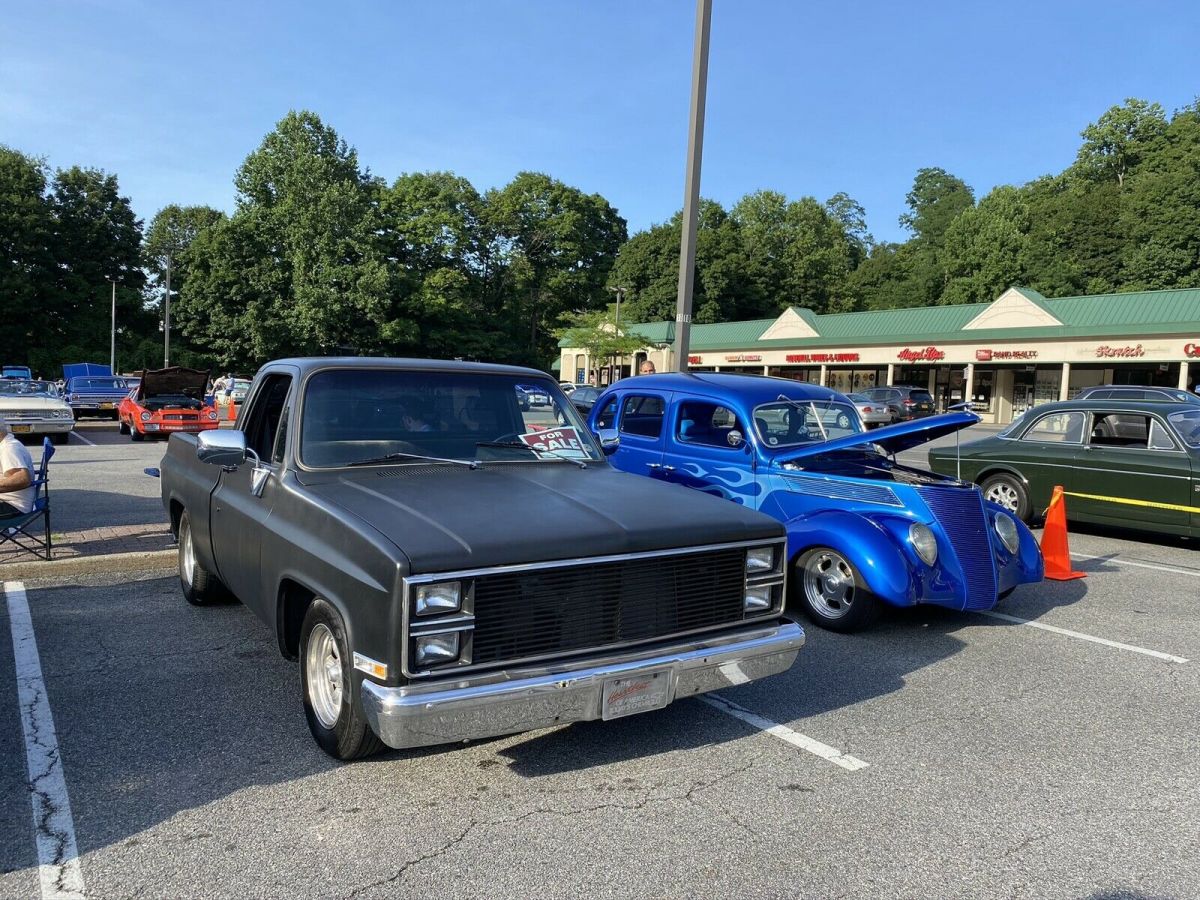1983 Black Chevrolet C10 Pickup