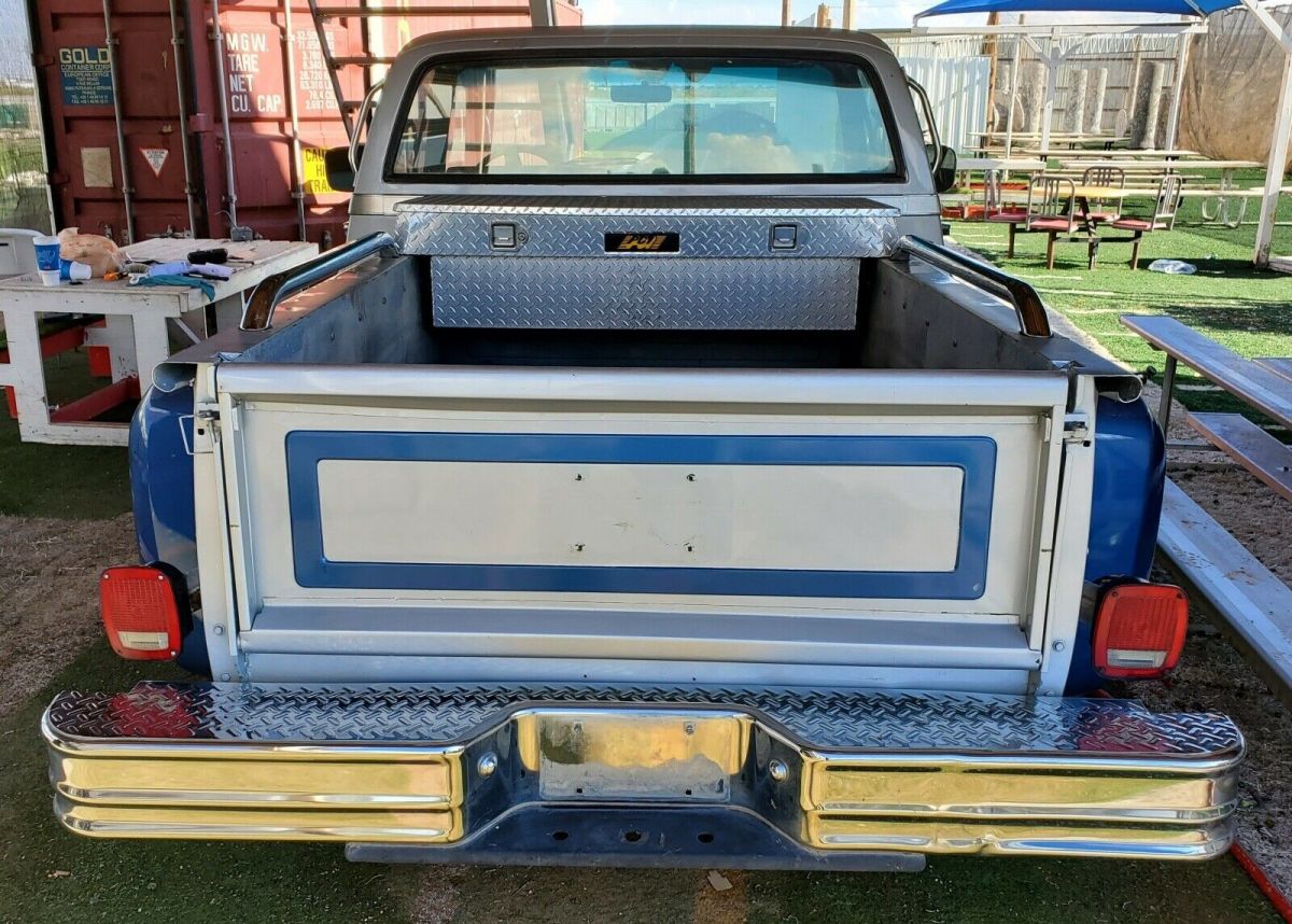 1983 Blue Chevrolet C10 Pickup
