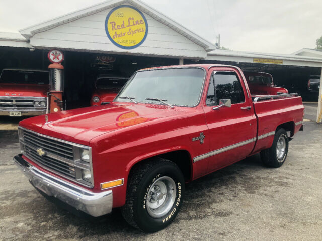 1983 Red Chevrolet C-10 --
