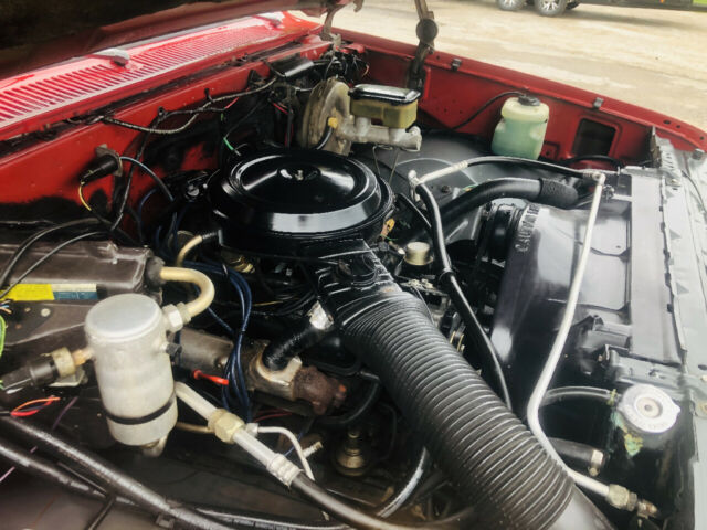 1983 Red Chevrolet C-10 --