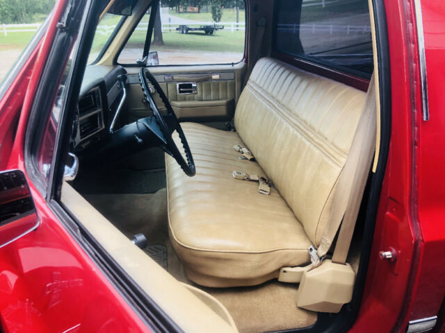 1983 Red Chevrolet C-10 --