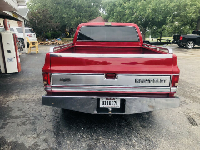 1983 Red Chevrolet C-10 --