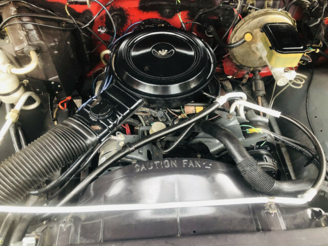 1983 Red Chevrolet C-10 --