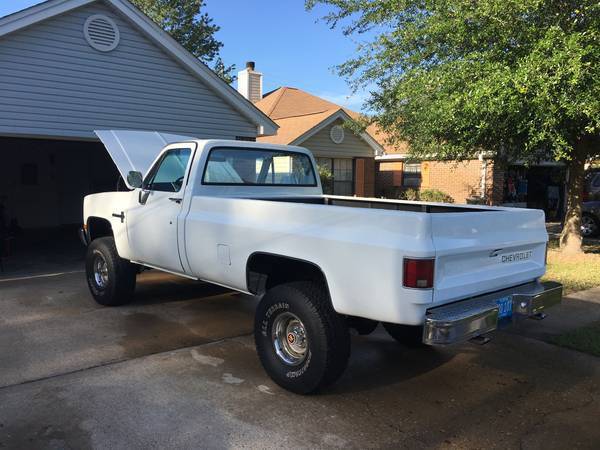 1983 White Chevrolet C/K Pickup 1500 Standard Cab Pickup