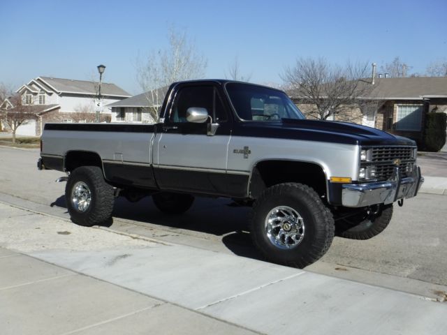 1983 Blue/Silver Chevrolet C/K Pickup 2500 Long Bed Pickup
