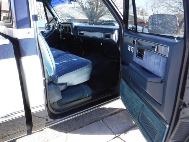 1983 Blue/Silver Chevrolet C/K Pickup 2500 Long Bed Pickup