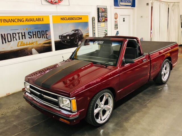 1983 Burgundy Chevrolet S-10 Pickup