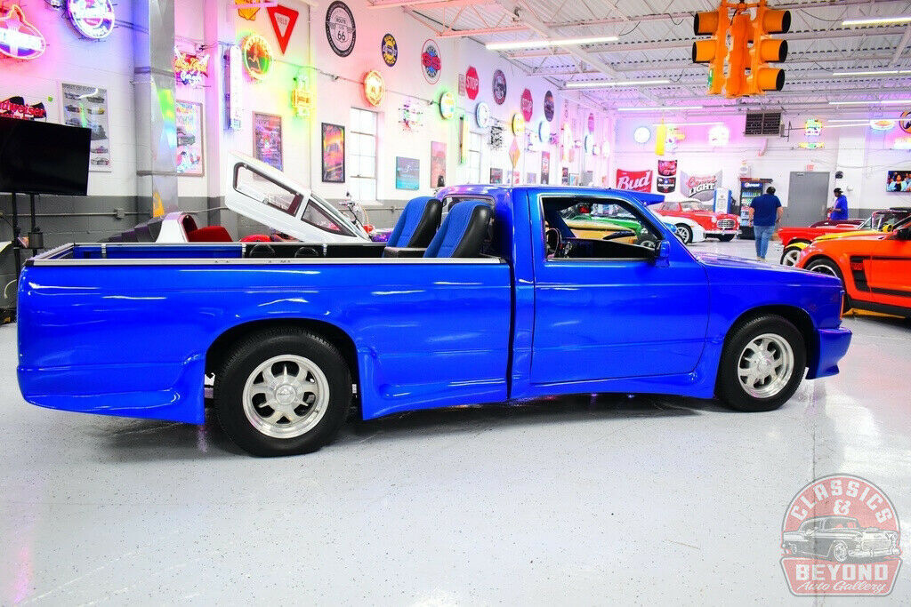 1983 Blue Chevrolet S-10 Pickup Truck