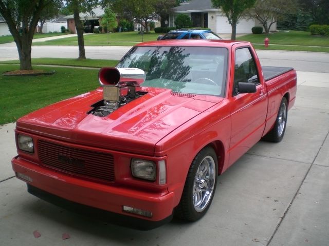 1983 Burnt Orange Chevrolet S-10 Standard Cab Pickup