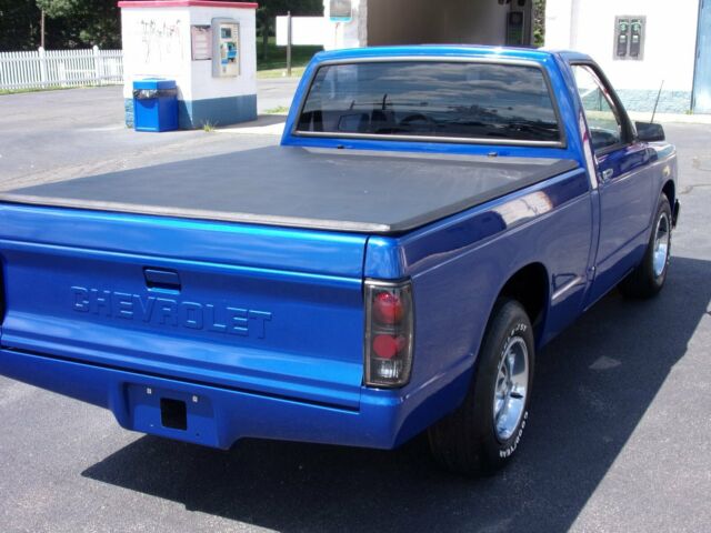 1983 Blue Chevrolet S-10 Standard Cab Pickup