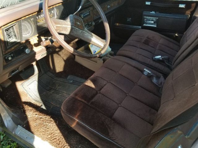 1983 Matallic ligjt brown Chevrolet Capriceold Sedan