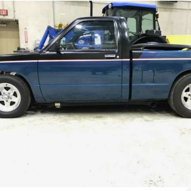 1983 Blue Chevrolet S-10 Pick up