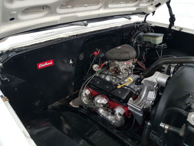 1983 White Chevrolet C-10 Standard Cab Pickup