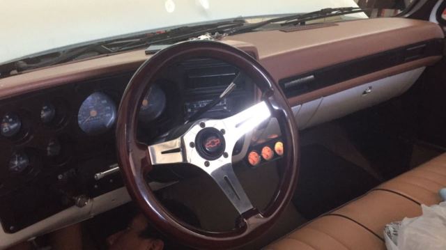 1983 White Chevrolet C-10 Standard Cab Pickup