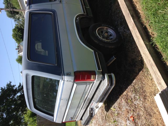 1983 Red Ford Bronco