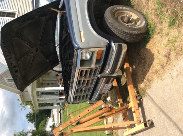 1983 Red Ford Bronco