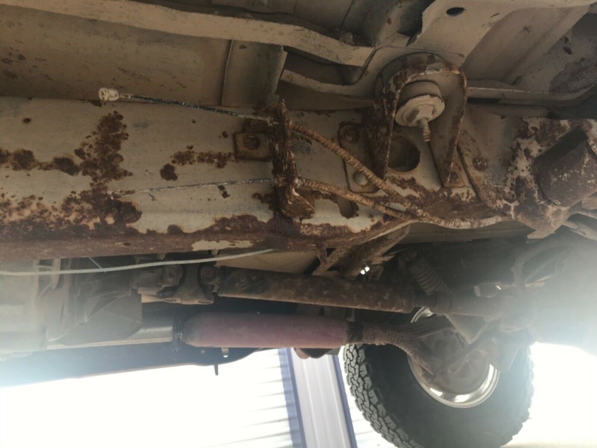 1983 Brown Ford Bronco SUV