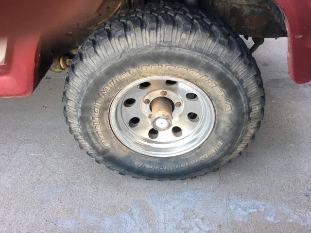 1983 Maroon Ford Bronco SUV