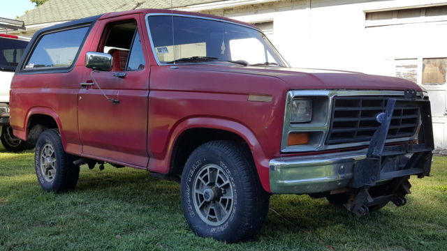 1983 Red Ford Bronco SUV
