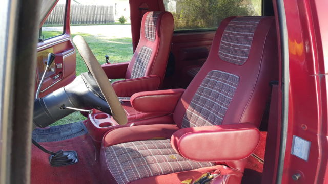 1983 Red Ford Bronco SUV