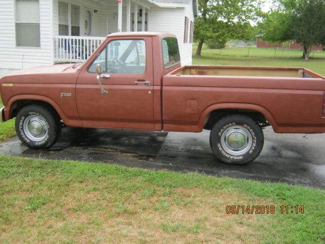 1983 primer Ford F-100 Standard Cab Pickup