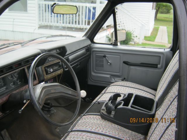 1983 primer Ford F-100 Standard Cab Pickup