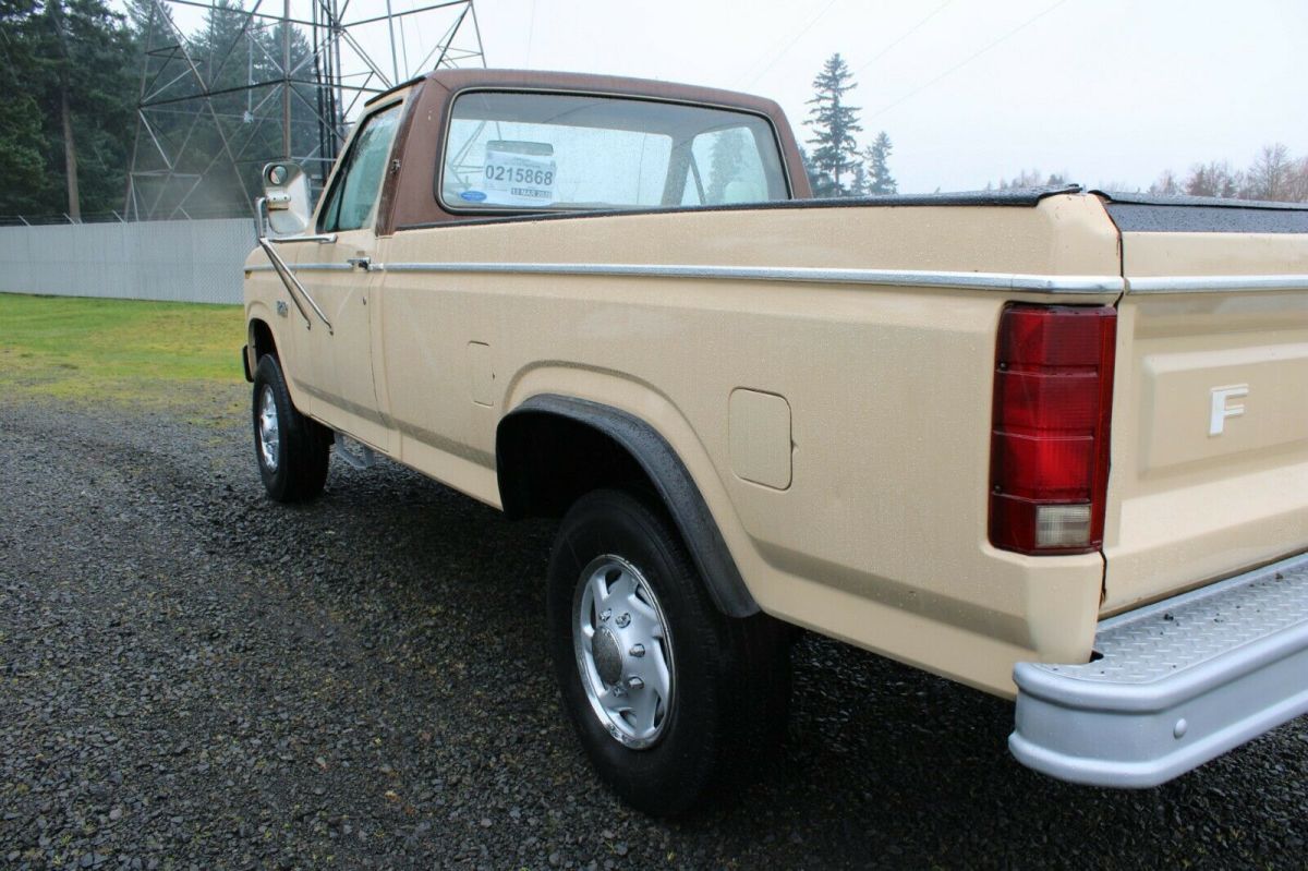 1983 Tan Ford F-250