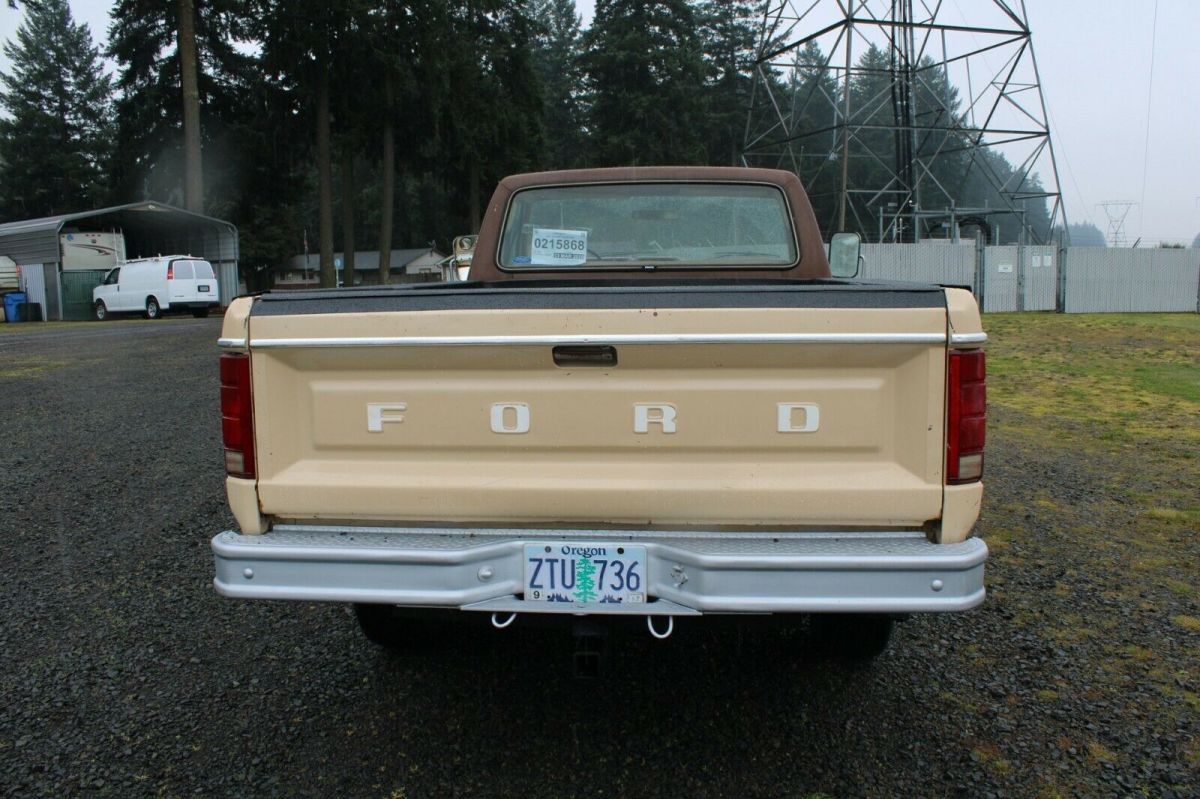 1983 Tan Ford F-250
