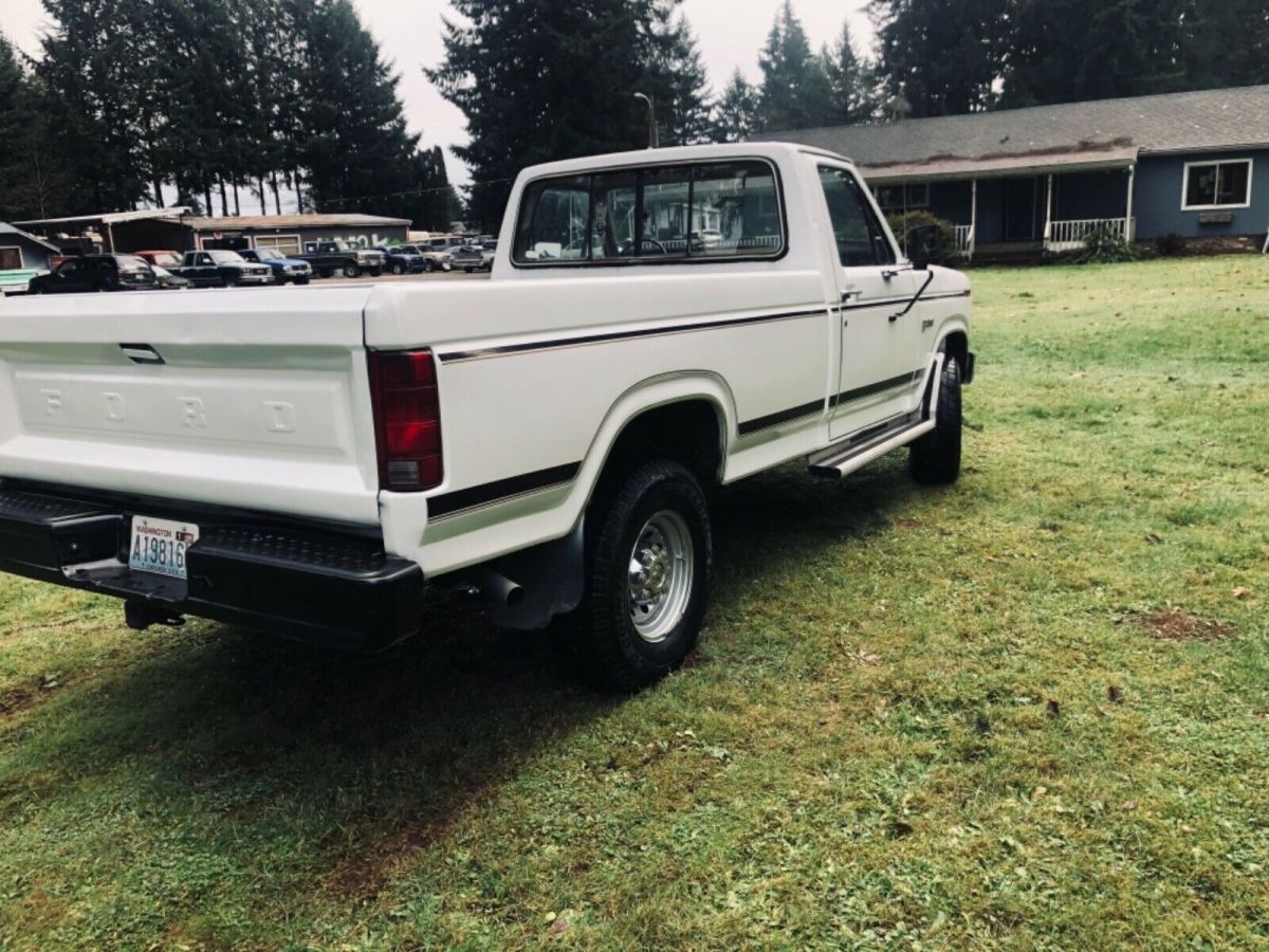 1983 White Ford F-250 Single cab 4 x 4